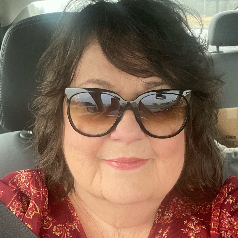 Meet your Posher, Tracey